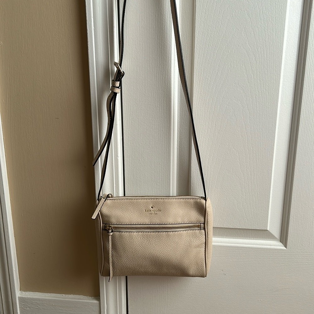 Kate Spade Beige Pebbled Leather Shoulder Bag
